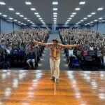 Matheus Ceará Instagram - Hoje foi Santana de Parnaiba! Show Lotado veio todo mundo no Show tinha casados, solteiros e o Caminhoneiro a mais de 47 anos tentando comer... ( saiba nos comentarios) Arena De Eventos Santana De Parnaíba