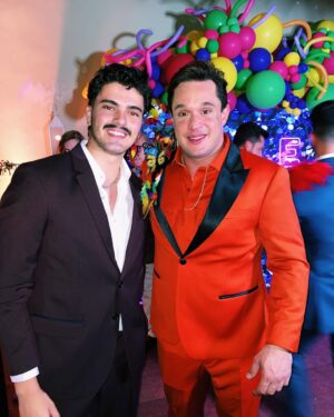 Matheus Lustosa Instagram - dia todo dele!! Festa incrível #bailedohelinho
