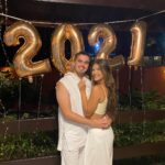 Matheus Lustosa Instagram - Olhando para as fotos eu percebi o tempo que estamos juntos e os tantos momento incríveis que passamos. To passando por aqui pra te desejar um feliz aniversário e que Deus te abençoe sempre!. Eu te amo muito e quero passar muitos outros aniversários contigo! Parabénss princesa, vamos curtir muito juntos hoje! 🎊🎉 Juquehy Beach