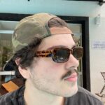 Matheus Lustosa Instagram - tive que roubar esse óculos da @larie.m hehe Vale Suiço Resort