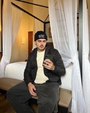 Matheus Lustosa Instagram - Começou o feriado no @hotelharmoniamonteverde 🤩🤩