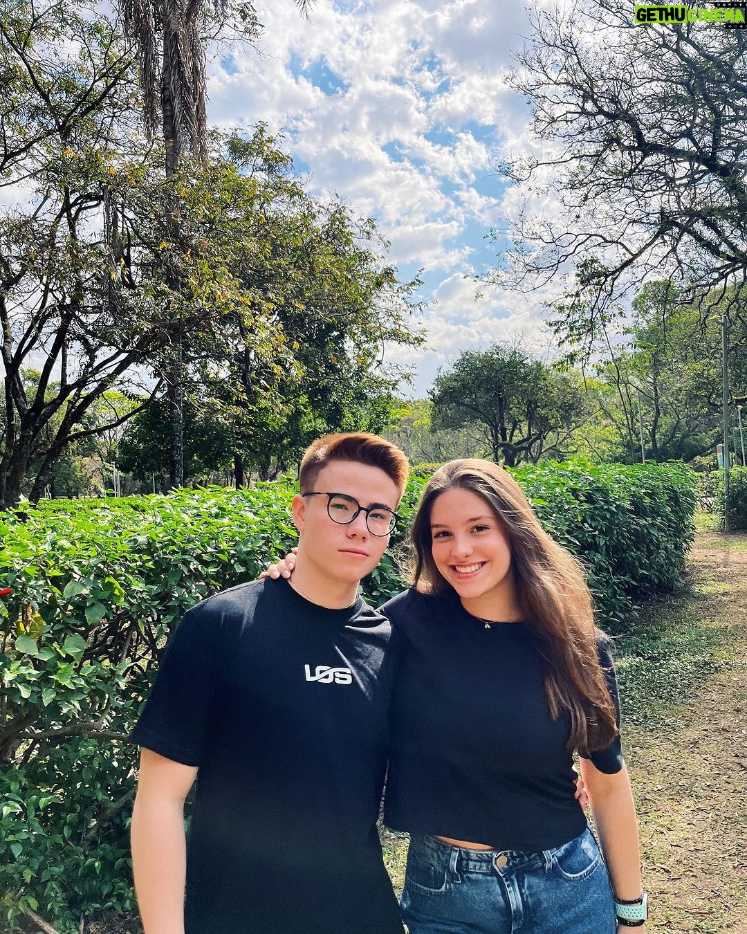Matheus Ueta - 18.5K Likes - eu te amo.
