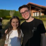 Matheus Ueta Instagram - essa pequena tem todo meu coração❤️ quem ta gostando da Ellen aí?!