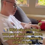 Matheus Ueta Instagram - Manda pra quem ta assim🤣 Você já quebrou as promessas de 2024? #humor #2024