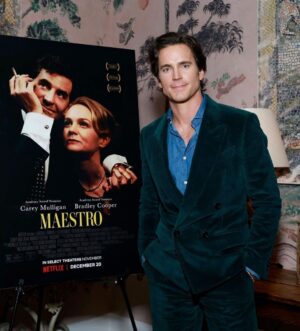 Matt Bomer Instagram - ❤️NYC❤️ 

Fellow Travelers now streaming on @paramountplus and @showtime
 
@maestrofilm in theaters Nov 22

All styling: @warrenalfiebaker 
Grooming: @melissa.dezarate and Losi