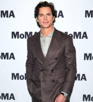 Matt Bomer Instagram - ❤️NYC❤️ 

Fellow Travelers now streaming on @paramountplus and @showtime
 
@maestrofilm in theaters Nov 22

All styling: @warrenalfiebaker 
Grooming: @melissa.dezarate and Losi