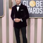 Matt Bomer Instagram - Great night at the @goldenglobes. Congratulations to the legendary @ryanmurphyproductions on the well deserved Carol Burnett lifetime achievement award. Thank you @ralphlauren @omega and @davidyurman for this look 💜🖤And always to the incredible @warrenalfiebaker for pulling it all together for me! 📸: @danieleventurelliphoto @vanityfair 💈: @davidcoxhair