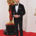 Matt Bomer Instagram - My first Oscars-I’ll never forget it. I’m so proud of, and grateful to, everyone involved in @maestrofilm. Thank you @brunellocucinelli_brand for taking such great care of me. And to @warrenalfiebaker for looking out for me always. Styling: @warrenalfiebaker All clothing: @brunellocucinelli_brand 💇‍♂️: @shawnesssss 😌: @traciemartyn 📸: @jakerosenberg Academy Awards
