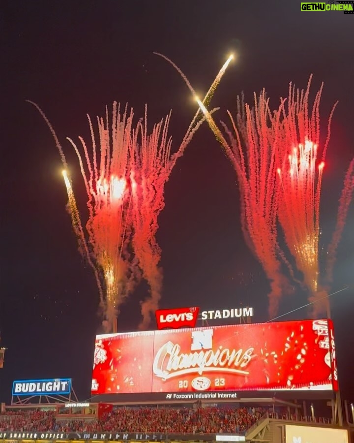 Matt Bomer Instagram - Thank you @49ers for an unforgettable game, and lifelong memory. See you at the Super Bowl! @levis #FTTB #doitforthebay Levi's Stadium