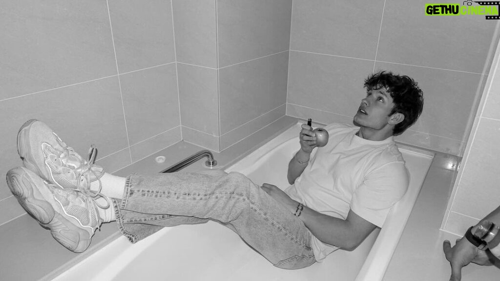 Matt Rife Instagram - Bathtub Time Machine