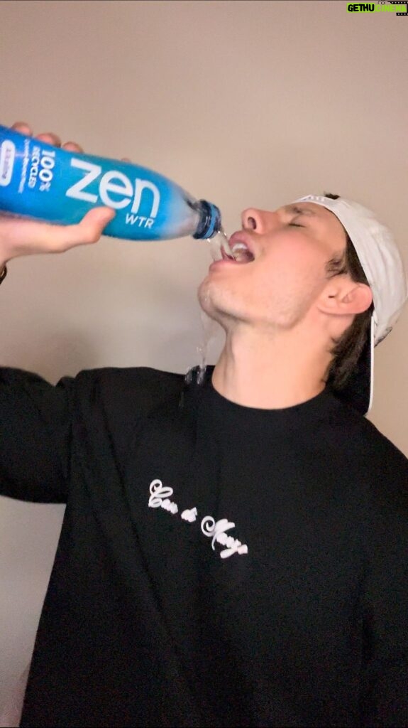 Matt Rife Instagram - Very excited to partner with @drinkzenwtr for the Problemattic World Tour! You see me with it all the time, it’s the best, and your breath stinks. Go get you some! 💦❤️ #ZenWTR #ShutUpItsAllTheFacialHairIHaveRightNow