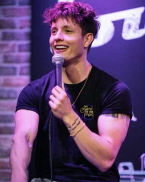 Matt Rife Instagram - You make me happy 🦦