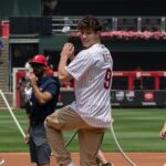 Matt Rife Instagram - Thank you @phillies for letting me throw out the first pitch and meet some of the best to ever play the sport! Kenny Powers energy activated 🔋⚡️⚾️ I’ll be warning up my arm, then batting clean up. 😏