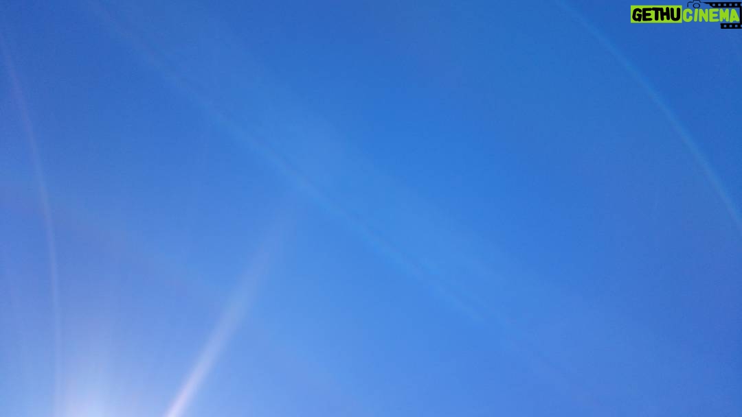Matthew Daddario Instagram - The sky is comically blue. #nomattdontpostthatitsliterallyjustthesky