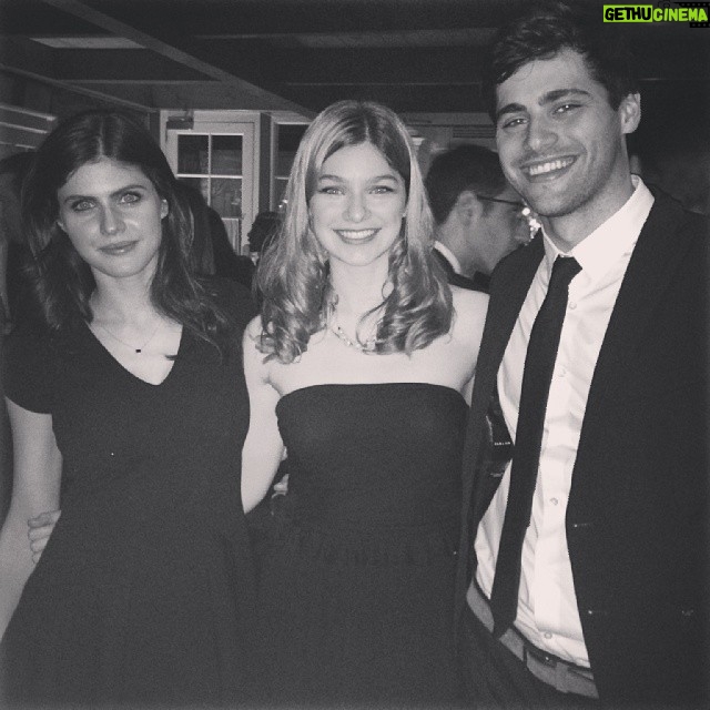 Matthew Daddario Instagram - Daddarios! @catdaddario @alexannadaddario
