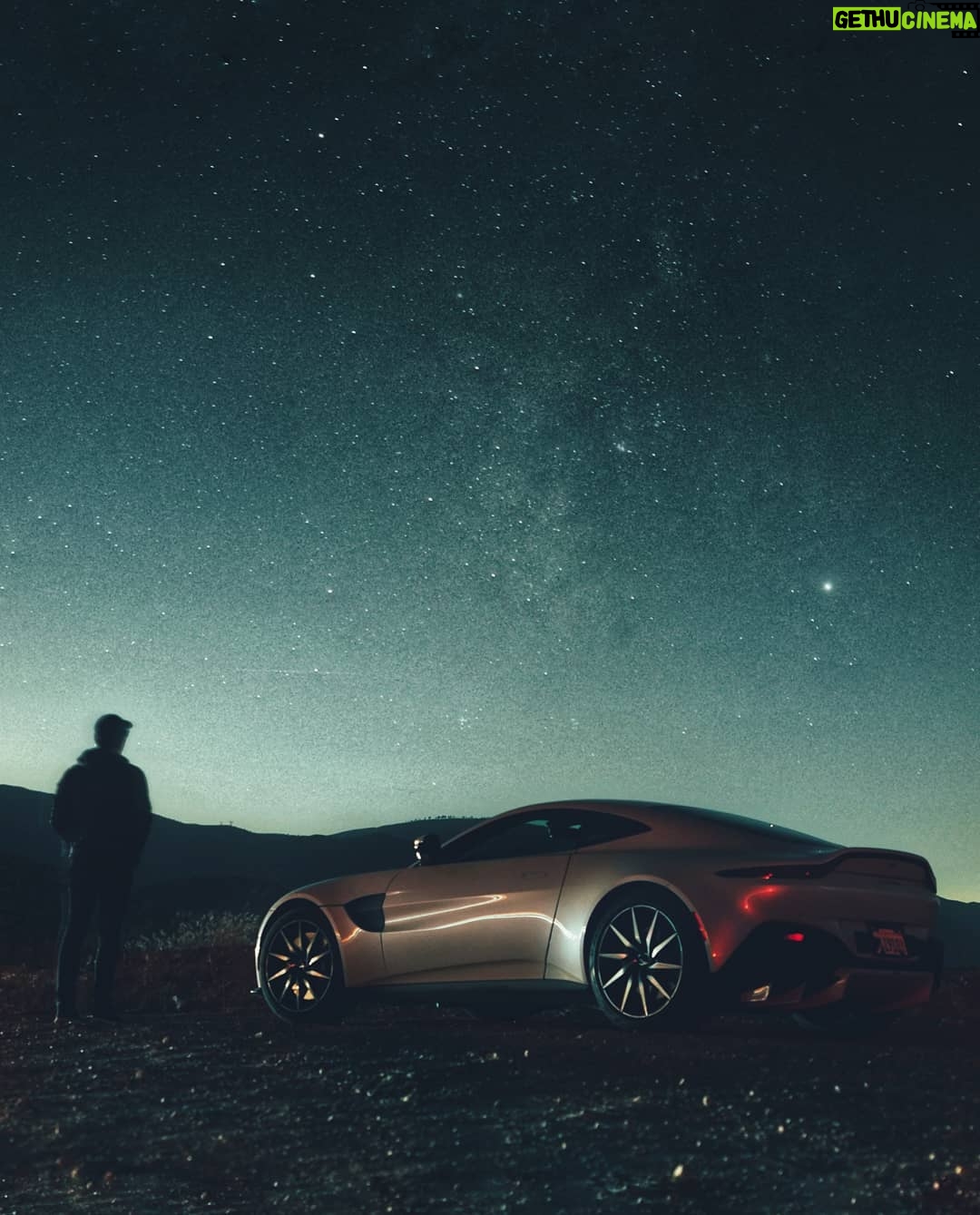 Matthew Daddario - 281.1K Likes - Desert!