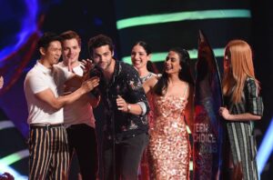 Matthew Daddario Instagram - Thank you to everyone who voted me #choicescifitvactor and more importantly, voted all of us #choicescifitvshow! For all the hours and hours of creative effort and hard work from hundreds of people, I'm beyond thrilled at the impact our show has had.

To the amazing people who helped make this show, and to the cast who made this an incredible experience, thank you. We're all looking forward to 12 more episodes that I know will be most fun 12 hours of your darn life. Watch with us and keep in touch! 
Shadowhunters fans, you've made this amazing! If you see me, say hello!

@freeform #netflix @albertorosende @domsherwood @kat.mcnamara @harryshumjr @isaiahmustafa @emeraude @alishawainwright @annabanana_hops @jadehassoune @d.l.castro @nicolasummer @elizayerry @tombolocompany @vince (not sure who took photos, or if these are screenshots)
