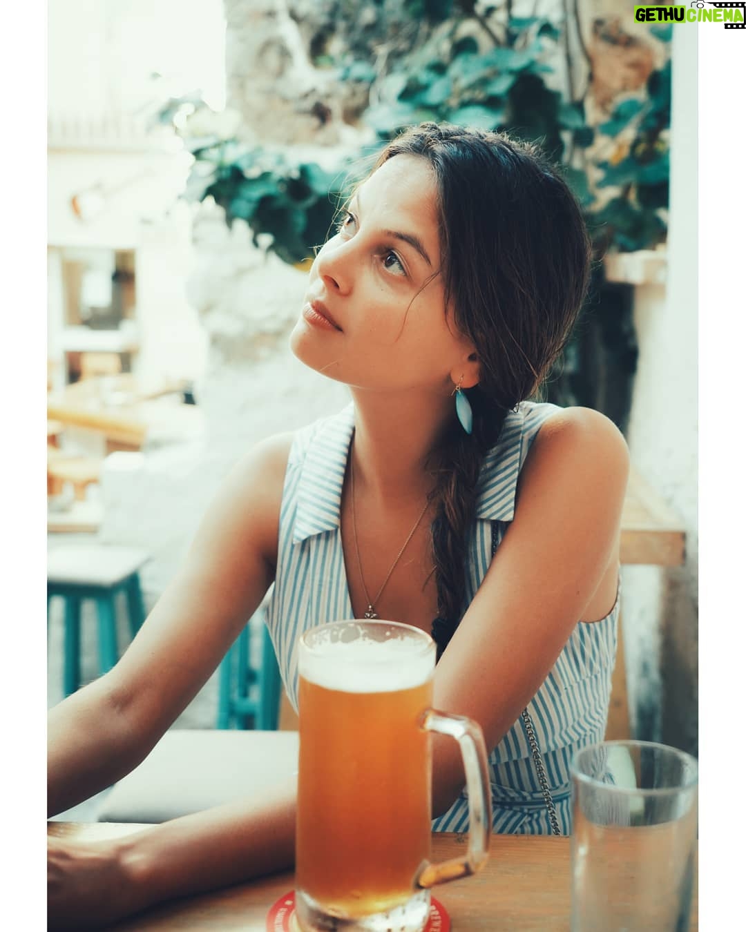 Matthew Daddario - 273.7K Likes - If she looks away long enough I can steal her beer.