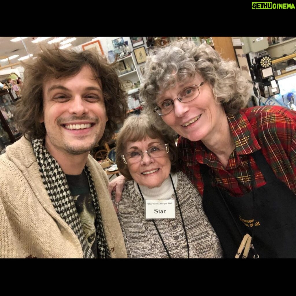 Matthew Gray Gubler Instagram - throwback to that time i had the same haircut as everyone at the antique mall. (support your favorite little businesses! buy gift cards or send them nice letters)