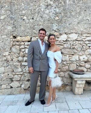 Matthew Hussey Instagram - New podcast is out, and it’s something a little different today! This episode is with my dear friend Cassandra Sethi @nextlevelwardrobe. Cassandra is a dear friend, and she dressed me and @theaudreyhussey for our wedding. We loved it and were so happy with the result that I decided we had to do a podcast with her to share what we learned. 

It’s incredible how much working on my style with her has impacted the way I feel on a daily basis. This isn’t about material things, it’s about the amount of pride I’ve taken in just feeling my best. For the last 15 years I’ve worked with people who I know could feel a lot better, not just in their love lives, but their lives in general, if they put just 10-20% more focus on how to feel confident externally. This episode is full of practical advice from Cassandra on the simple ways you can do this that won’t break the bank. We talk about how to ‘purge’ things from your wardrobe to clear your mind and feel more organized, as well as where to start when upgrading your style. 

Check it out on Spotify, Apple Podcasts or wherever you like to listen to podcasts by searching Love Life with Matthew Hussey (or, watch the full episode now on my YouTube channel)