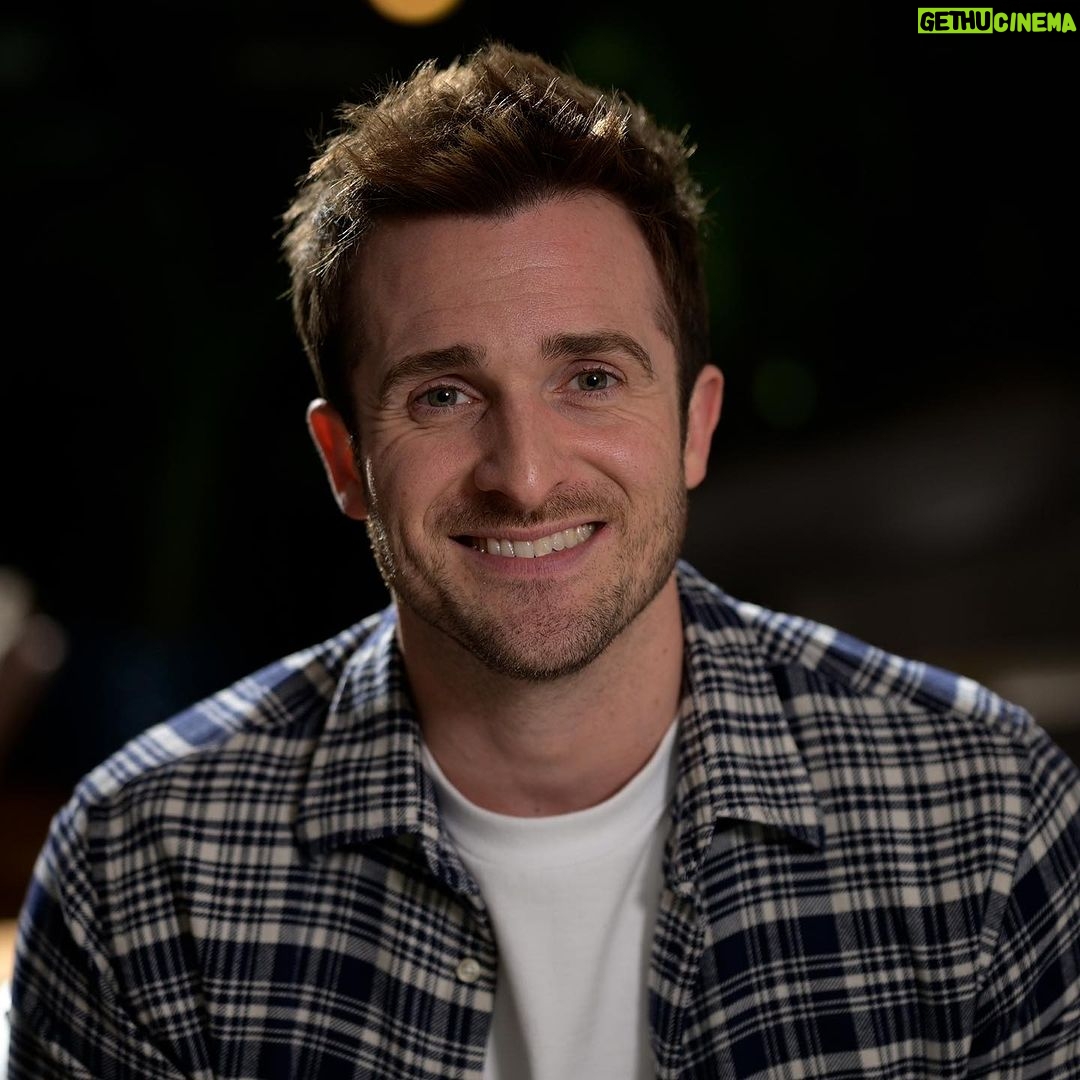 Matthew Hussey Instagram - It's a dating mystery: Why would someone invest in dating you and then walk away? They take you on a romantic trip, buy you an amazing gift, or tell you they’re falling for you . . . right before breaking up with you? What were they thinking?! In this week’s brand new video we’ll dive into this confusing (and heartbreaking) behavior and talk about how to handle it. Watch the full video on my YouTube channel or head over to MatthewHussey.com/blog to watch it.