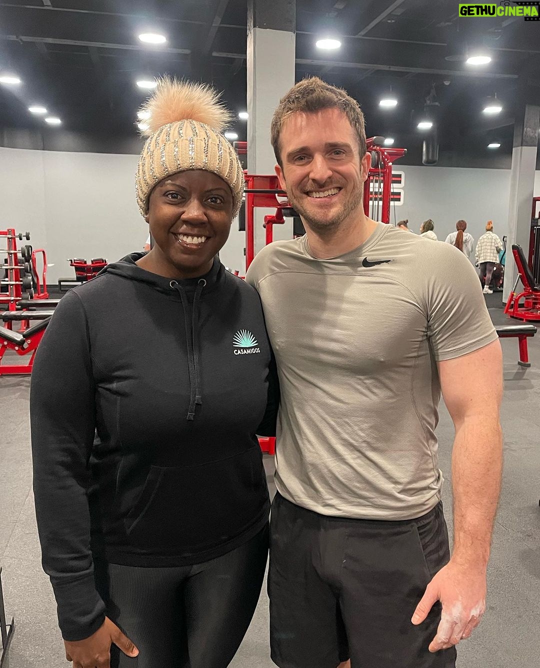 Matthew Hussey Instagram - ⬅️ SWIPE LEFT for the before and after 😃🧡! This is Taylor . . . She came to an event I did with @cosmopolitan in a hotel in New York nearly 10 years ago back when I had a column in the magazine!! The other morning she saw me working out in LA and came over to tell me, and then pulled up this picture of the two of us from that event! Insane. The second picture is us two today. She now gives advice on her account, so give her a follow people @sparklequeenla I love bumping into you guys all over the world, and it’s extra special when we have history together. We have these beautiful moments in time together, then I go away and grow up, you go away and grow up, and we compare notes. It’s amazing. Let’s keep growing together over a lifetime all! Love you guys xxx And thank you @sparklequeenla for making this special moment with me! Made my day. 🧡💛❤️