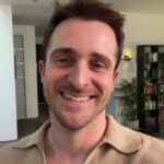 Matthew Hussey Instagram - Comment “MOVIE” to join us today and watch from home our brand new movie “The Love Myths” 🎥🍿! Directed by @jamesontjordan, I cannot wait for you to see this. By the way I said it’s at 1pm eastern time, it’s actually 2pm eastern time (11am PT/7pm GMT)! See you in just a few minutes!!!