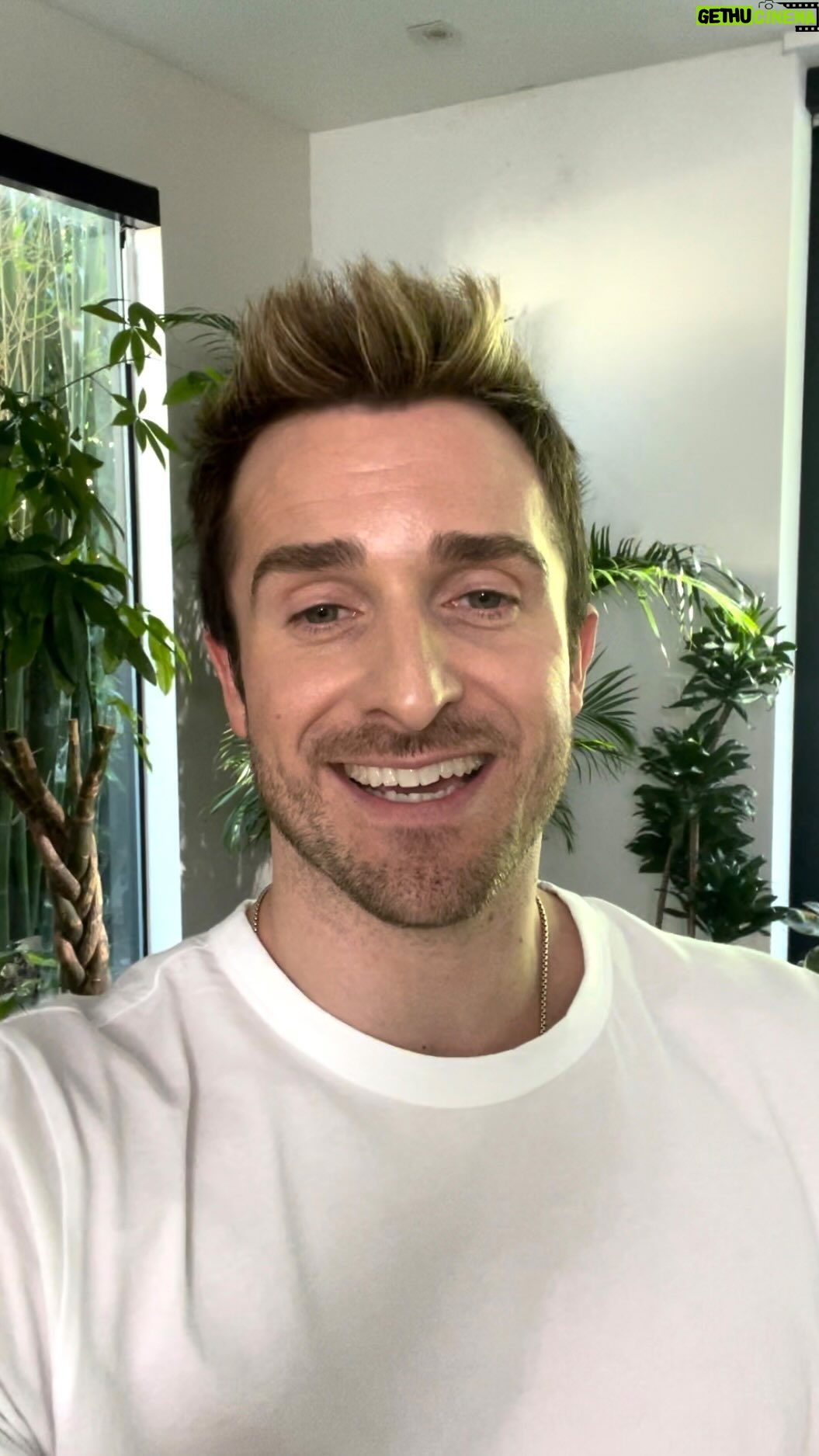 Matthew Hussey Instagram - Have you ever wanted to ask me a personal question about your love life? 🤔 Just comment ASKMH below, and I’ll DM you a link to send me your question. 💡 I’ll also invite you to join my members and me on our next Q&A, where I’ll answer questions LIVE—something you can join for FREE with a 14-day free trial.