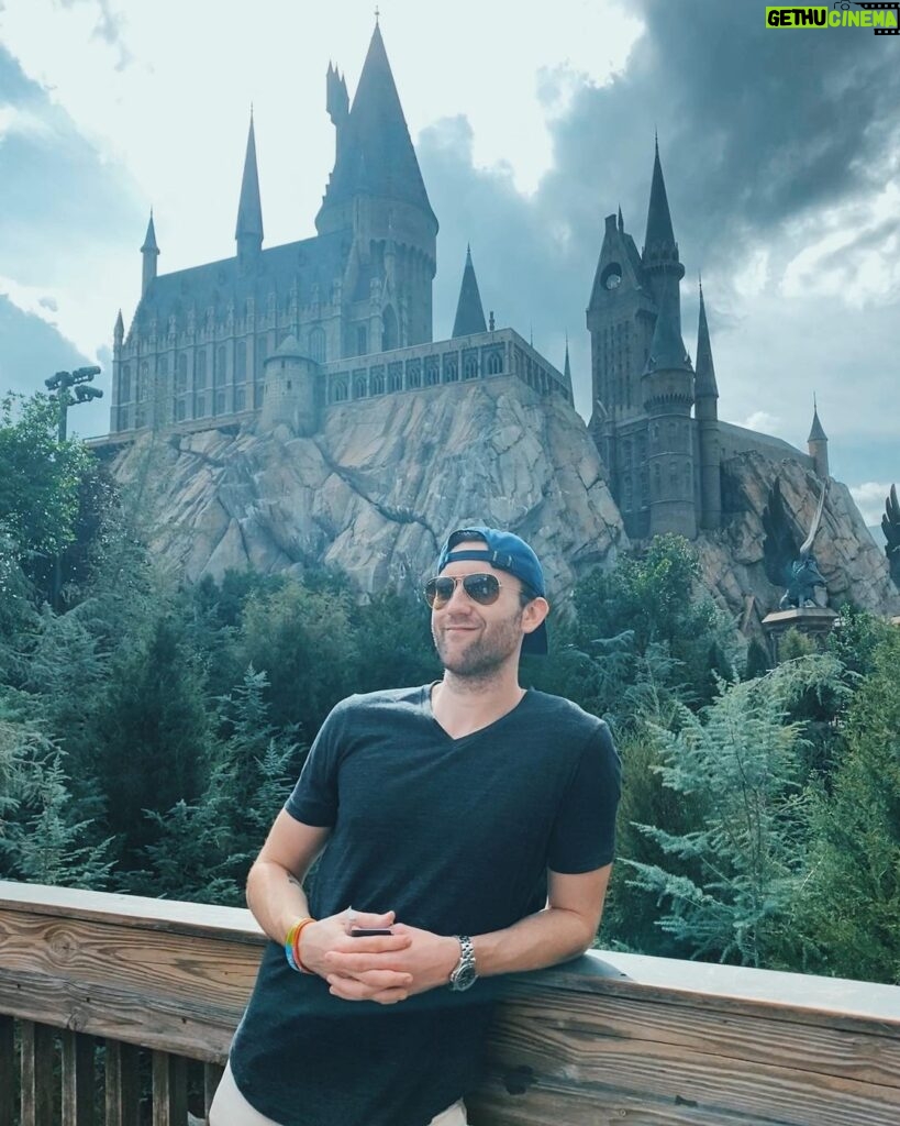 Matthew Lewis Instagram - There’s a storm coming, Harry. @universalorlando