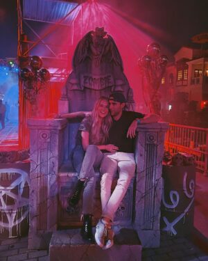 Matthew Lewis Instagram - Fun times at Halloween Horror Nights last week. Been a while since I was back at @universalorlando. These Houses must be the best ones yet - Ghostbusters a highlight. I was so excited I got a bit of ankle out for you all. Please don’t report this picture. #HHN29