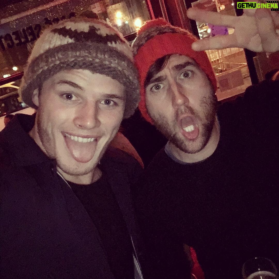 Matthew Lewis Instagram - Smashing New York City with @thomasburgess. #YorkshireBoysAbroad #Yikes #SSTID