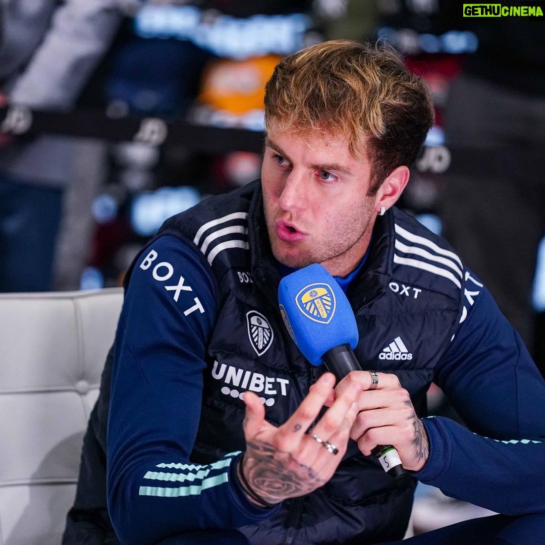 Matthew Lewis Instagram - 🎙 Dan, Ethan and Joe join Bridgey and Matt for a live recording of the #LUFC Podcast on Wednesday night, hosted by @jdfootball