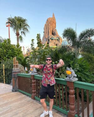 Matthew Lewis Instagram - Volcano Bay. The highest peak in the state of Florida. And it’s got a slide in it. Does your highest peak have a slide in it?

Only mad dogs and Englishmen go out in the midday sun. And the Florida winter apparently. Had the place to ourselves. Class. @universalorlando