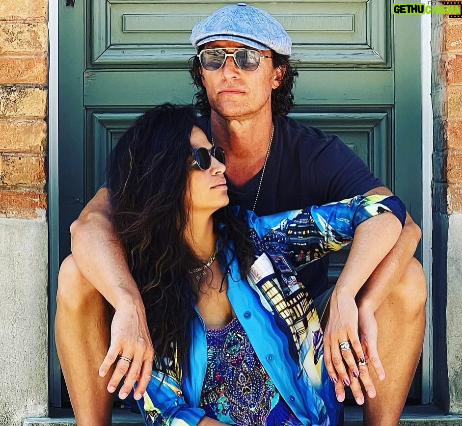 Matthew McConaughey Instagram - exceptional ambiance. #happybrithday hot mamma @camilamcconaughey