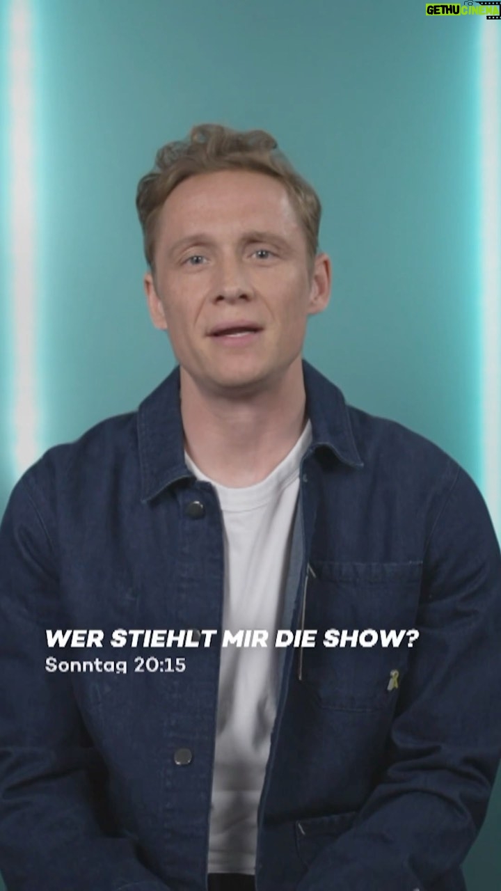 Matthias Schweighöfer Instagram - Matthias ist bereit, alles zu geben, um Joko die Show zu stehlen! Was denkt ihr, wird er sich die Show schnappen? 💪#WSMDS 👉„Wer stiehlt mir die Show?“ - Sonntag um 20:15 Uhr auf ProSieben oder streamen auf Joyn!