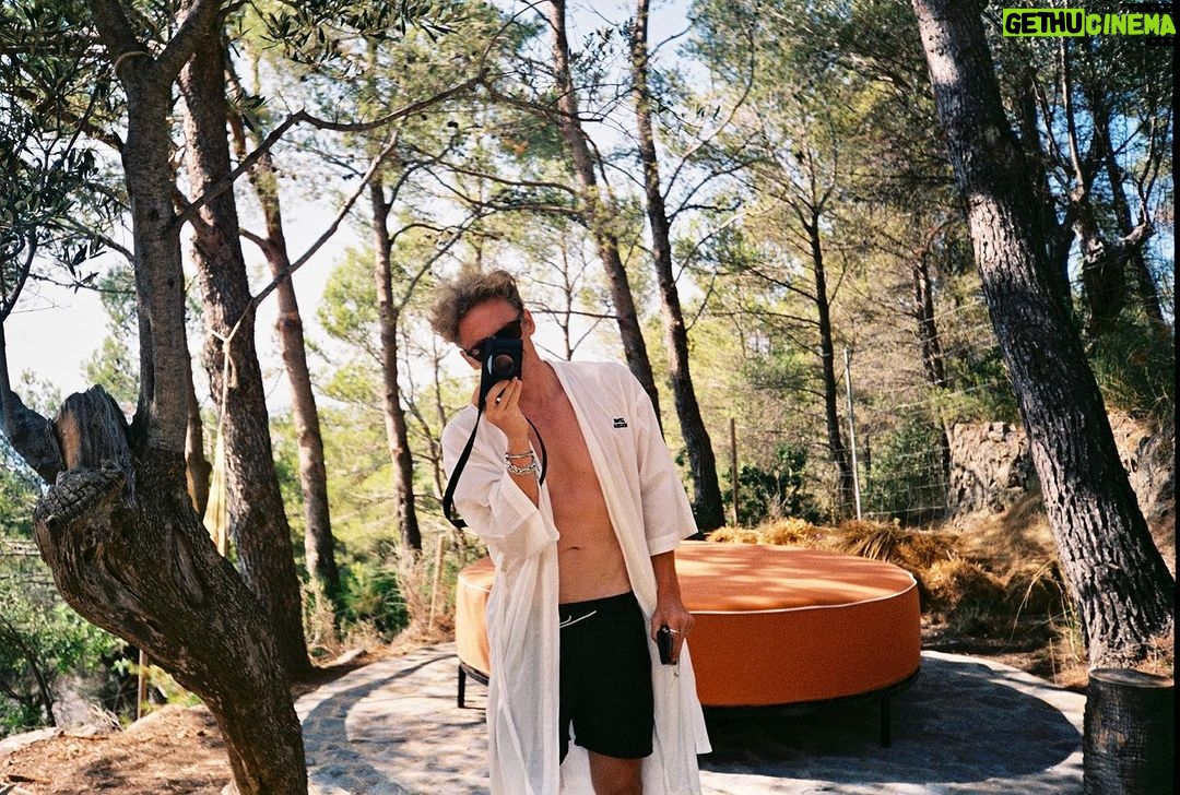 Matthias Schweighöfer Instagram - Huhu:)