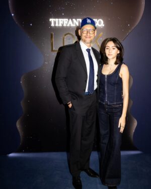 Matthias Schweighöfer Instagram - Was für ein Abend! Gestern durften @rubyofee und ich unser aller erstes @tiffanyandco Dinner in Berlin co-hosten und was sollen wir sagen, es war unfassable! Danke, danke an alle, die gekommen sind, um mit uns zu essen, lachen, reden und unsere Reise als Brand Ambassadors für die neue Lock Collection zu feiern! #tiffanylock 

What an evening! Yesterday @rubyofee and I had the honor to co-host our very first @tiffanyandco dinner in Berlin and what can we say, it was unfassable! Thank you!!! Thanks for everyone who came to eat, laugh, talk and celebrate our journey as Brand Ambassadors for the new Lock Collection! #tiffanylock

📸@clemensporikys