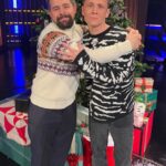 Matthias Schweighöfer Instagram – SO sieht Spaß aus – THAT’S how fun looks like! 
Heute Abend bei @damitdasklaasturbo in der @latenightberlin Show zu Gast. Tune in: 22:30 Uhr auf @prosieben