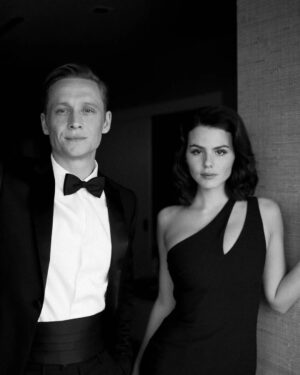 Matthias Schweighöfer Instagram - Happy Birthday, liebe @rubyofee ! Bleib so wie du bist, denn so wie du bist, bist du einfach alles: Freundin, Partnerin, Kollegin, Vorbild, Queen ... ❤️ und so viel mehr.
Lass dich heute feiern. Hoch sollst du du leben - ich feiere dich sowieso. I love you über alles. 

Happy birthday, dear Ruby! Stay the way you are, because the way you are, you are simply everything: friend, partner, colleague, role model, queen ... ❤️ and so much more.
Let yourself be celebrated today. You should live high - I'm celebrating you anyway. I love you more than anything.