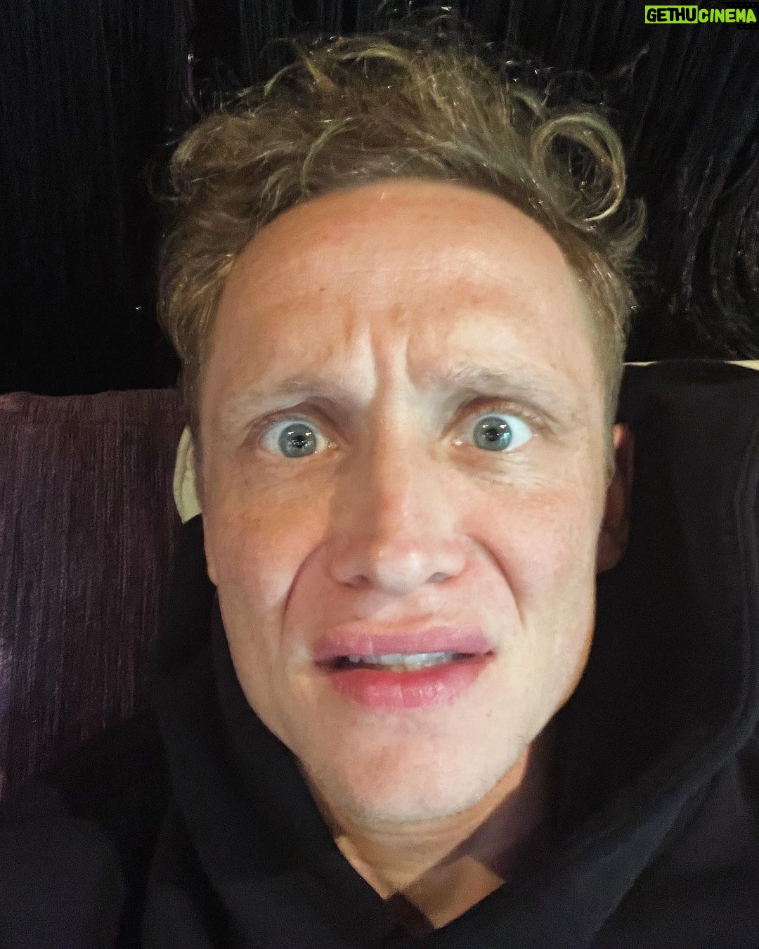 Matthias Schweighöfer Instagram - Huhu. Ich bin mir nicht sicher. Welches Foto sollte ich posten? Huhu…… I don’t know. I’m not quite sure. Which one should I use to post it. Thank you for the comments. Danke.