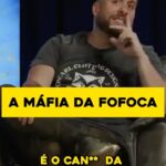 Maurício Meirelles Instagram – Hoje faz DEZOITO meses que eu fiz esse vídeo, onde alertava sobre essa tal máfia da fofoca.

Uma coisa é comentar o mundo dos famosos e suas particularidades. Outra é se utilizar de um poderio midiatico para destruir reputações e pessoas com ideias dissonantes.

Eu passei algumas vezes por isso. Muitos colegas da comédia também. Há método, há maldade, há manipulação.

O assunto se tornou relevante depois da morte de uma jovem por conta da irresponsabilidade dessa galera. 
Sempre enfrentei essa turma de peito aberto, como podem assistir nesse trecho. Inclusive, isso só acontece pq o brasileiro tem um fascínio absurdo pela vida alheia, não importa suas consequências.

Fiz questão de postar isso hj pq o BBB voltou. O tema será posto de lado e novos personagens se tornarão relevantes ou destruídos, baseados apenas no tratamento e direcionamento que essas páginas darão a essas novas personalidades. 

O trecho completo tem quase 10 minutos e o link está nos meus stories.