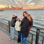 Maura Rivera Instagram – Las postales más lindas que me dejó NY 🗽un viaje con un propósito familiar disfrutado a mil ❤️🎄 

#estatuadelalibertad #wallstreet #puentebrooklyn #brooklynbridge #centralpark #timesquare #newyork #newyorkcity # New York, New York