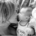 Maura Rivera Instagram - Un día como hoy hace 12 años los angelitos me bajaron este lindo niño a la tierra 🫶🏼 es mi rey ,es mi niño hermoso no se en que minuto pasaron esos 12 años tan rápido 🥹 Te seguiré cuidando, estaré ahí para lo que necesites ,espero nunca fallarte y me encargaré que seas muy pero muy feliz siempre 🥰☺️ Feliz cumpleaños mi vida que este nuevo año venga llenito de buenos momentos para ti Te amo por siempre 😍🩷