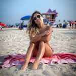 Maura Rivera Instagram - Lindo viernes 🩵🩶🩵🩶🩵 Miami Beach, Florida