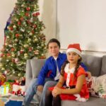 Maura Rivera Instagram – Feliz Navidad mucho amor y paz para todos ✨✨✨✨✨✨
#feliznavidad #navidad #merrychristmas #familia Miami, Florida