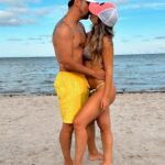Maura Rivera Instagram - Playita❤️‍🔥 Key Biscayne