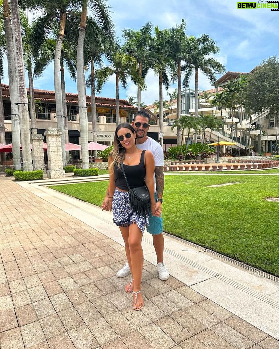 Maura Rivera Instagram - DOMINGO 💚🖤🩶 Deering Estate