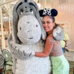 Maura Rivera Instagram - Magic kingdom siempre es hermoso volver 👑🏰❤️ #wheredreamscometrue #magickingdom Magic Kingdom