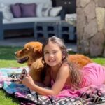 Maura Rivera Instagram - Felices 8 años princesita de la mamá y el papá 🌈 Solo nos has dado alegrías desde que llegaste a nuestras vidas eres una niña llena de luz 💫 tu sensibilidad con los animales tu talento en el arte y tu pasión por la gimnasia nos hacen creer siempre en ti eres perfecta no solo de sentimientos si no de alma delicada femenina divertida TE AMAMOS HIJA Feliz cumpleaños mi pequeña Lu 🤍 Que seas feliz por siempre Pd: su cantante favorito es Camilo 🥰