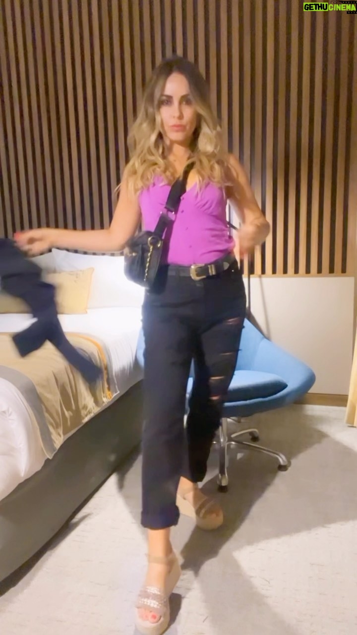 Maura Rivera Instagram - Listo el look de esta noche 💟🔥 @mossimo.latam #mossimo